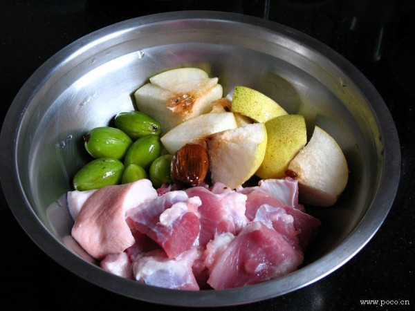 【图】青橄榄雪梨猪肉汤_青橄榄雪梨猪肉汤的