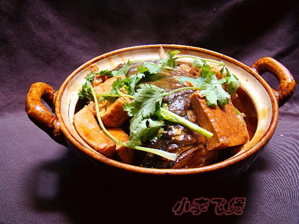 【图】豆腐鱼头煲_豆腐鱼头煲的做法,怎么做,如何做,家常豆腐鱼头煲的做法大全视频 - 美食杰