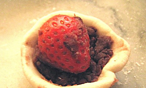 黑芝麻草莓大福的家常做法