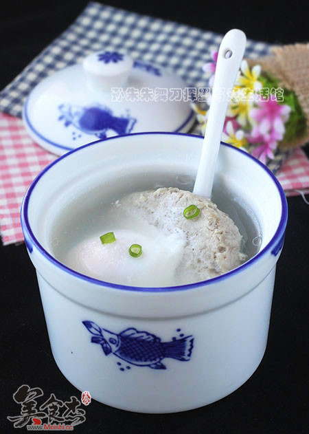 鸡蛋肉饼汤