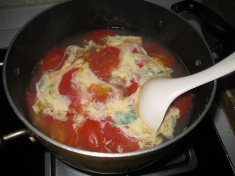 番茄鸡蛋汤的做法_家常番茄鸡蛋汤的做法【图