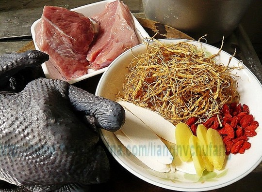 【图】港式海鲜烩饭(加一种老火鸡汤的煲煮方