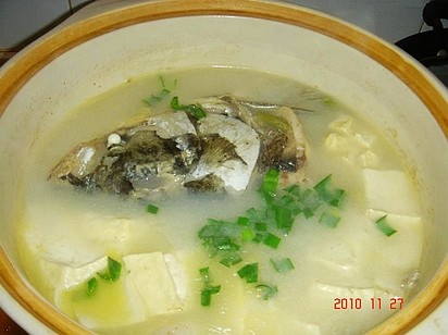豆腐鱼汤的做法_家常豆腐鱼汤的做法【图】豆腐鱼汤的