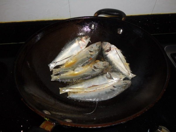 干煎海鱼的做法_家常干煎海鱼的做法【图】干
