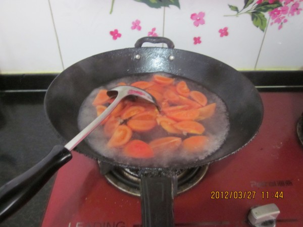 西红柿香菇鸡蛋汤