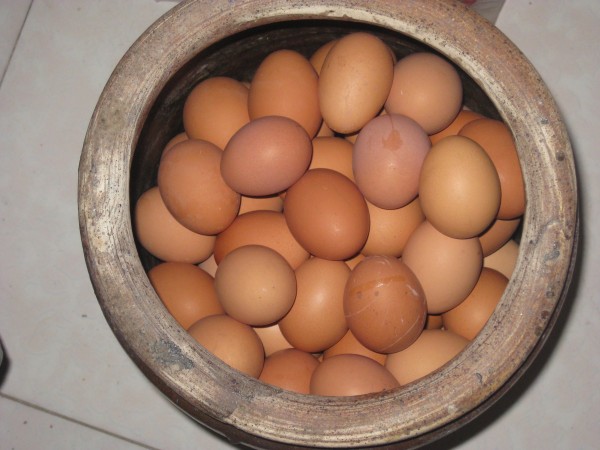 咸鸡蛋的做法_家常咸鸡蛋的做法【图】咸鸡蛋