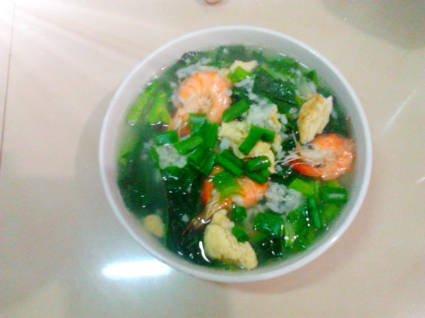 翡翠鲜虾泡饭