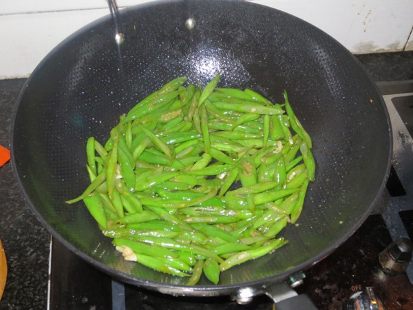 杭椒炒芸豆,杭椒炒芸豆的家常做法 - 美食傑杭椒炒芸豆做法大全